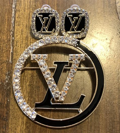 louis vuitton brooch